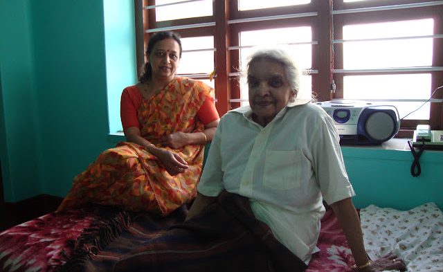 ಅಜ್ಜಿಯೋ ಅಮ್ಮನೋ!