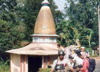 ಒಂದೇಟಿಗೆ ಮೂರಕ್ಕಿ