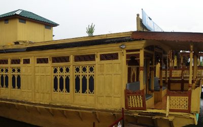 ಬೋಟ್ ಹೌಸಿನ ಒಳಹೊಕ್ಕು